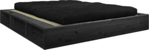 Černá dvoulůžková postel z masivního dřeva s černým futonem Comfort a tatami Karup Design