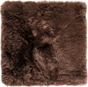 Tmavě hnědý koberec z ovčí kožešiny Royal Dream Zealand Square