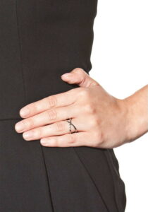 Dámský prsten ve stříbrné barvě NOMA Dora Noma