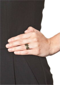 Dámský prsten ve zlaté barvě NOMA Eveline Noma