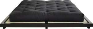 Dvoulůžková postel z borovicového dřeva s matrací a tatami Karup Design Dock Comfort Mat Black/Black