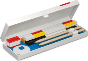 Pouzdro na tužky s minifigurkou na červeném podstavci LEGO® Stationery LEGO