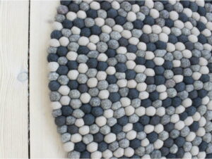 Tmavě šedý kuličkový vlněný koberec Wooldot Ball Rugs