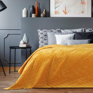 Žlutý sametový přehoz přes postel AmeliaHome Laila Honey