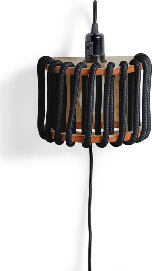 Černá nástěnná lampa s dřevěnou konstrukcí EMKO Macaron