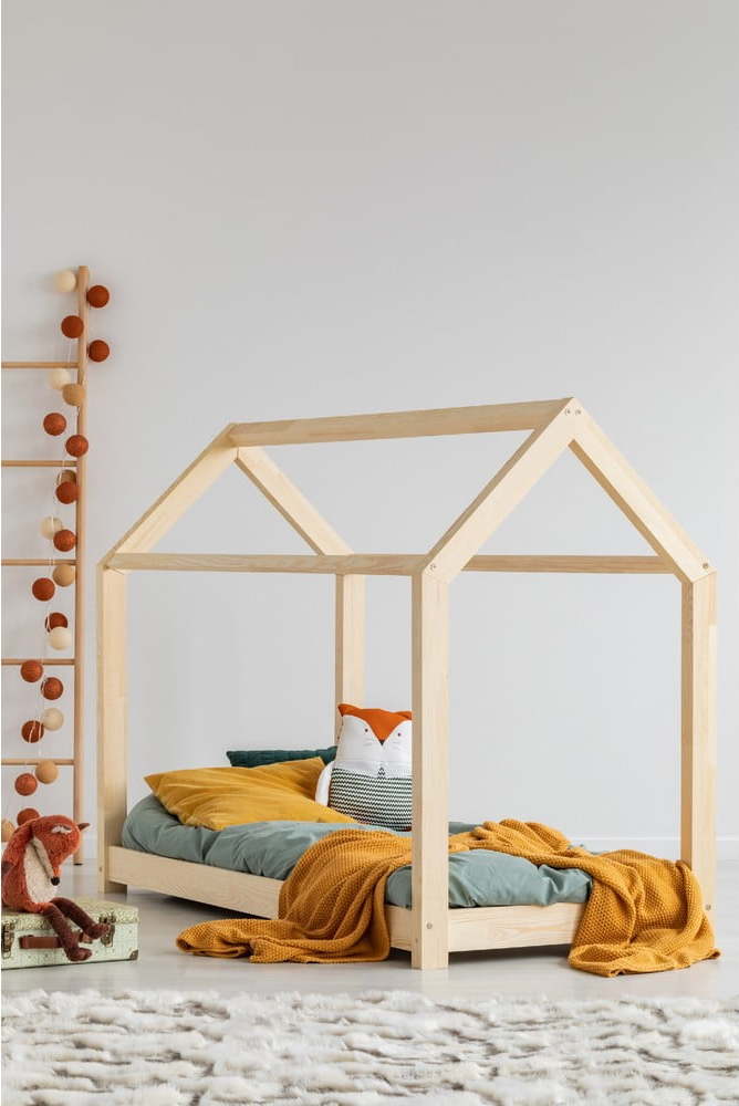 Domečková dětská postel z borovicového dřeva 70x160 cm Mila M - Adeko Adeko
