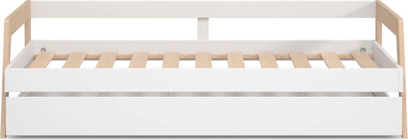 Bílá/přírodní dětská postel z borovicového dřeva s výsuvným lůžkem a úložným prostorem 90x200 cm Carrie – Marckeric Marckeric