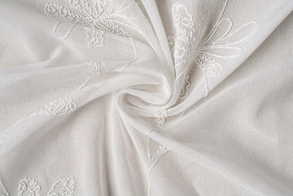 Krémová záclona 140x245 cm Hazel – Mendola Fabrics Mendola Fabrics