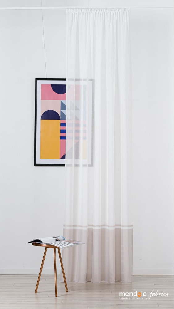 Růžovo-bílá záclona 300x260 cm Sanova – Mendola Fabrics Mendola Fabrics